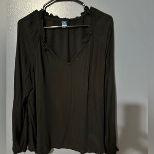 Black Old Navy shirt